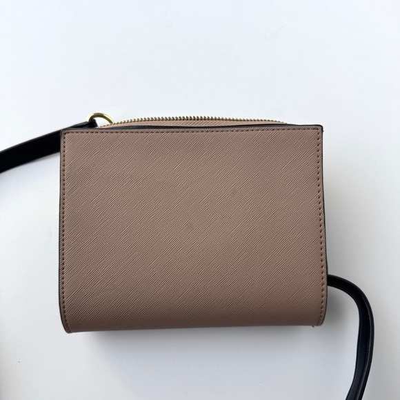 Steve Madden Colorblock Crossbody Clutch - Beige and Black with Gold Hardware - Picture 8 of 9